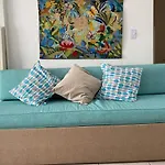 Guaruja Pitangueiras apto na praia